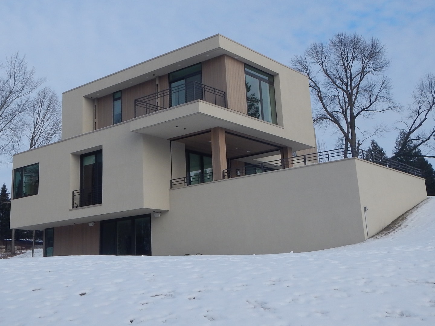 1050 New Modern House - View 8