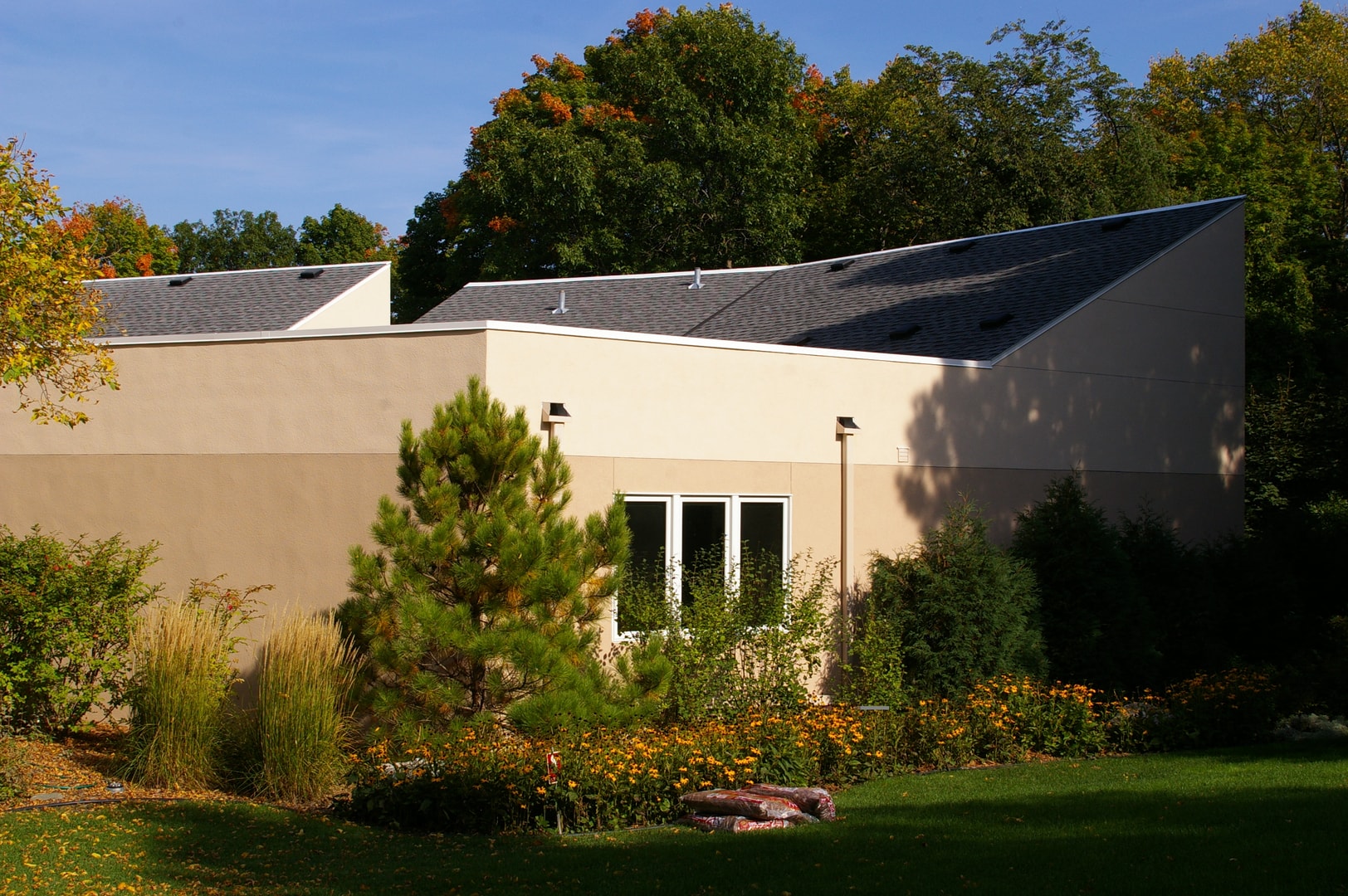 Triangle House Sto Finish - View 6